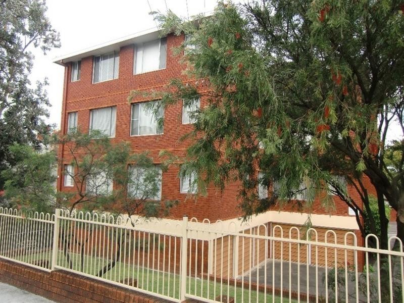 13/50 Crinan Street, Hurlstone Park NSW 2193