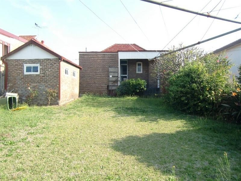 7 Griffiths Street, Ashfield NSW 2131