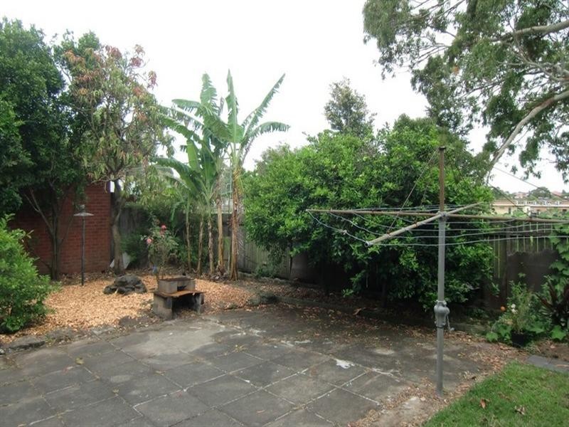 8 Julie Avenue, Clemton Park NSW 2206