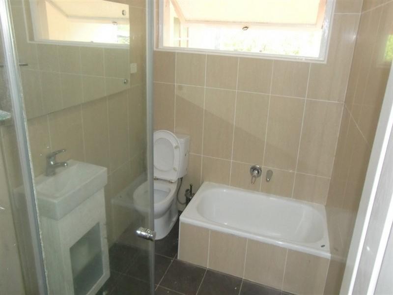 8 Julie Avenue, Clemton Park NSW 2206