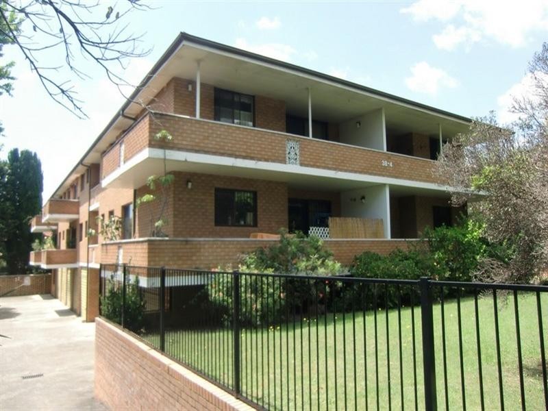 2/38-40 Hampstead Road, Homebush West NSW 2140