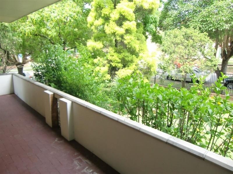 2/38-40 Hampstead Road, Homebush West NSW 2140