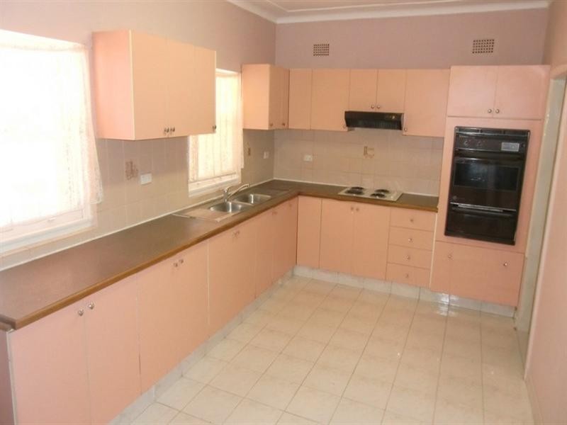 55 Cullens Road, Punchbowl NSW 2196