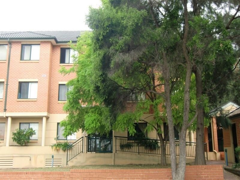 10/33 Elizabeth Street, Ashfield NSW 2131