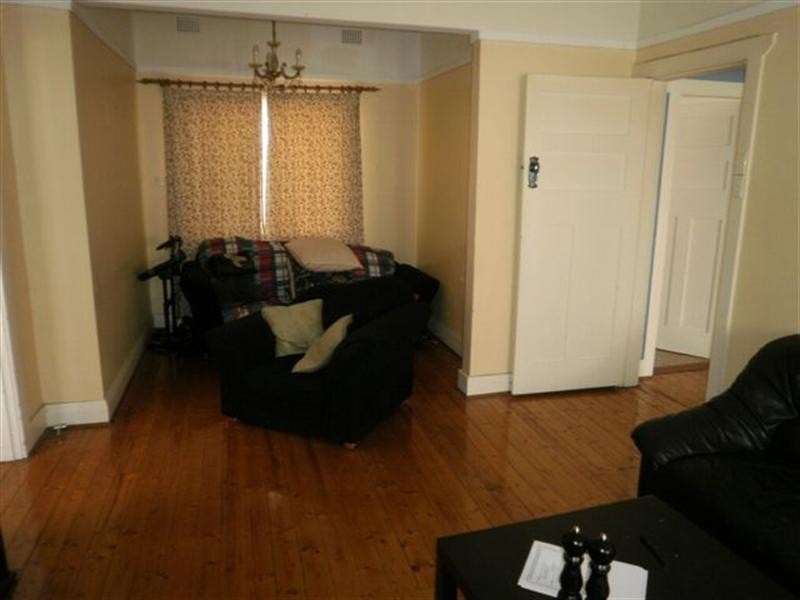 28 Farleigh Street, Ashfield NSW 2131