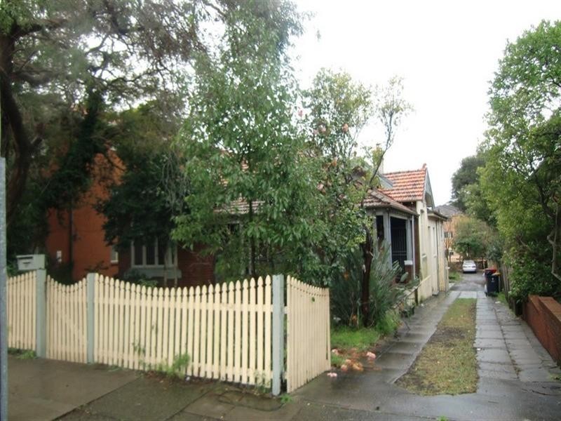 8 Julia Street, Ashfield NSW 2131