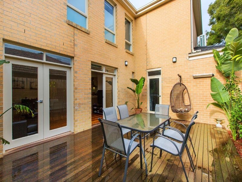 21B Friendship Square, Cheltenham VIC 3192