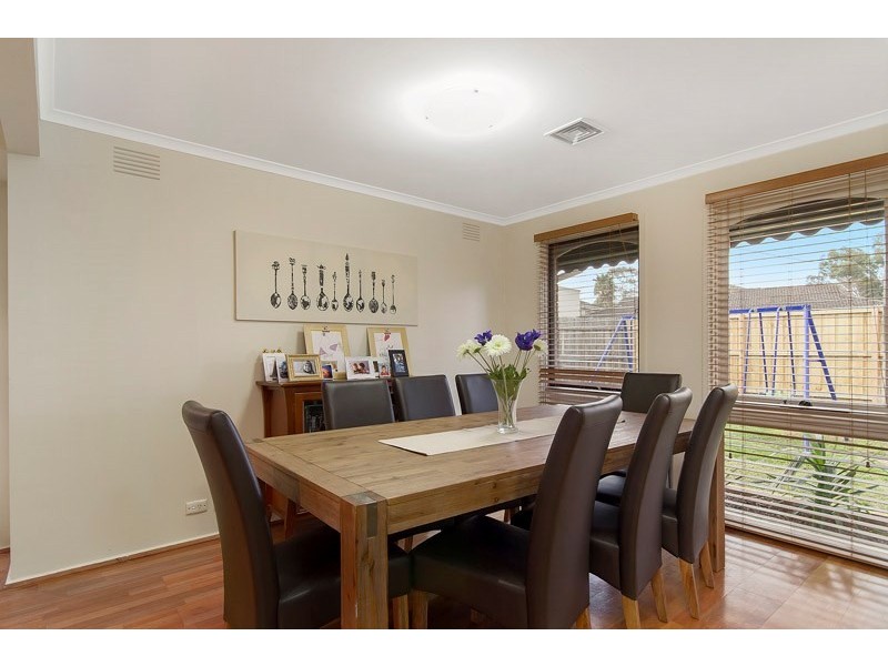 2 Biscay Court, Dingley Village VIC 3172