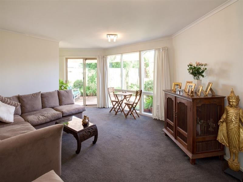 16/10A Byng Avenue, Heatherton VIC 3202