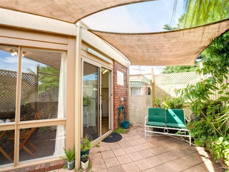 16/10A Byng Avenue, Heatherton VIC 3202