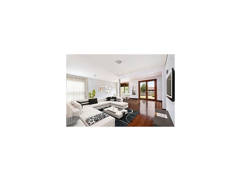10 Kubis Crescent, Dingley Village VIC 3172