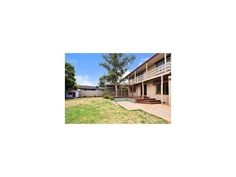 10 Kubis Crescent, Dingley Village VIC 3172