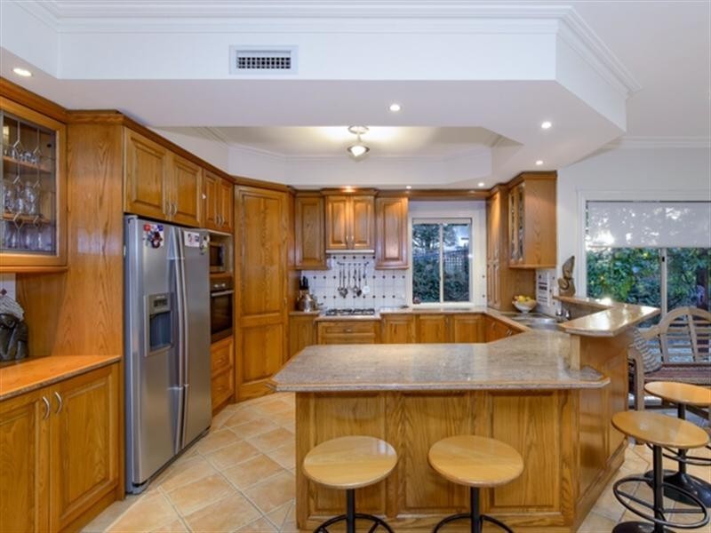 24 Fernhill Drive, Dingley Village VIC 3172