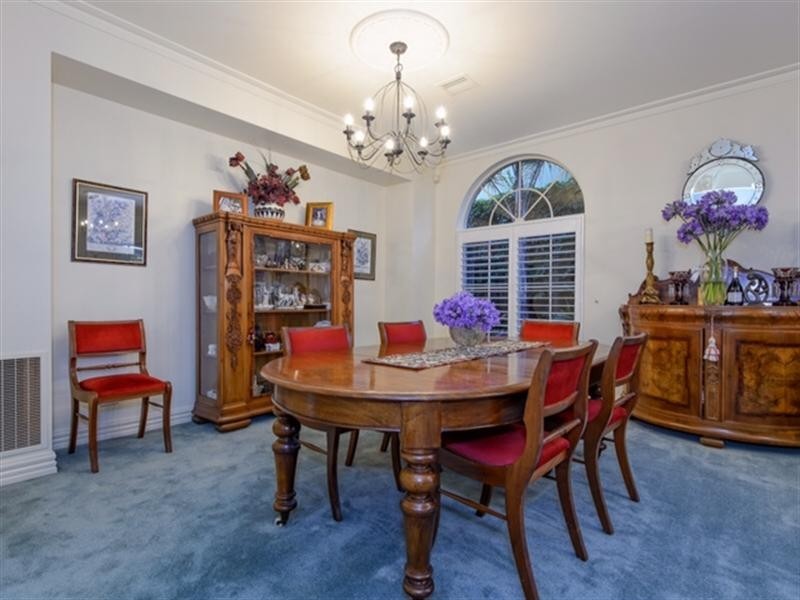 24 Fernhill Drive, Dingley Village VIC 3172