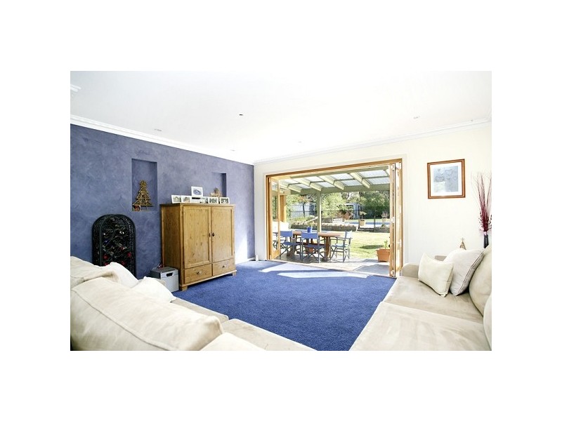 15 St Marks Close, Dingley Village VIC 3172