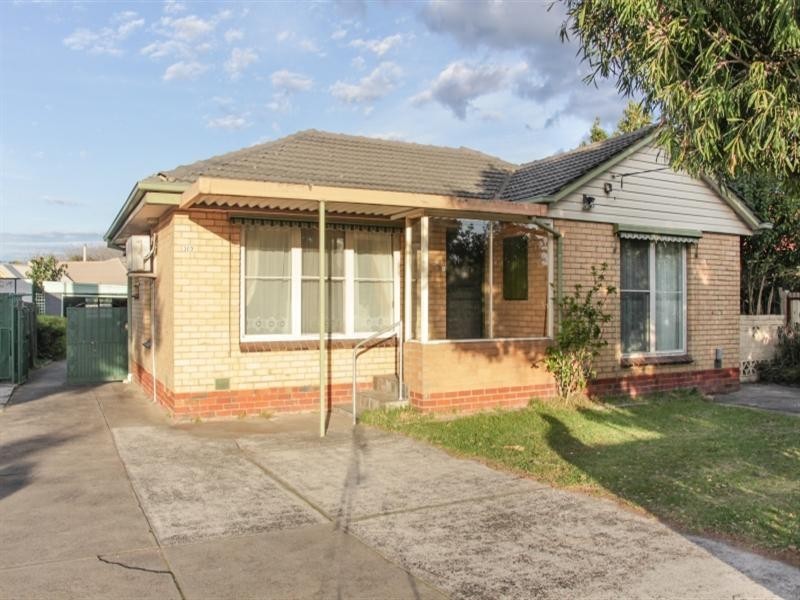 369 Chandler Road, Keysborough VIC 3173