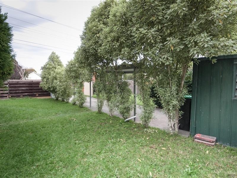 121 Warren Road, Mordialloc VIC 3195