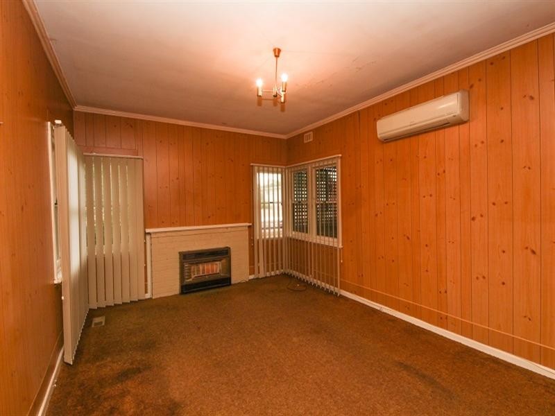 121 Warren Road, Mordialloc VIC 3195