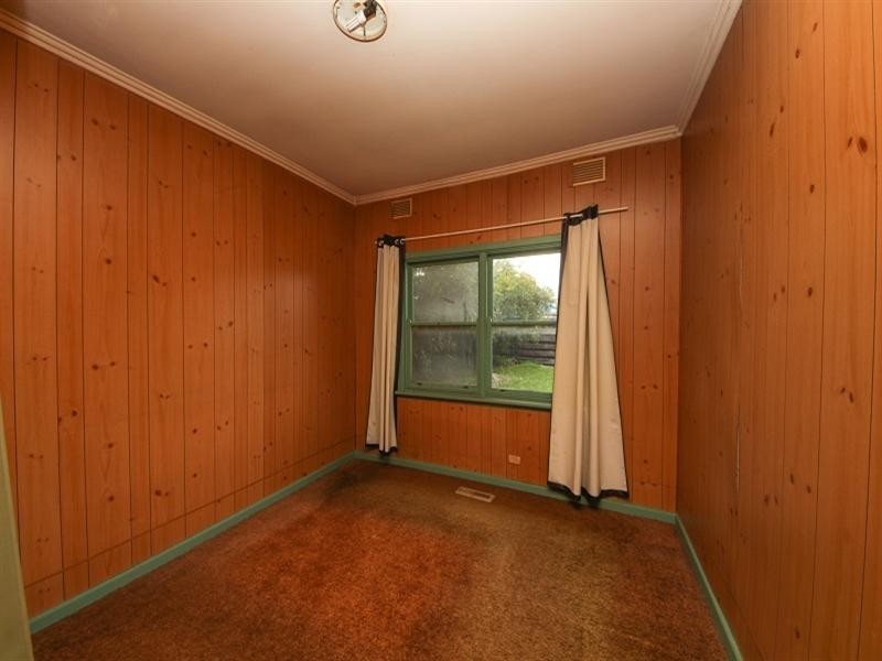 121 Warren Road, Mordialloc VIC 3195