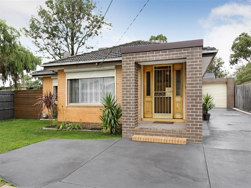 33 Farm Road, Cheltenham VIC 3192