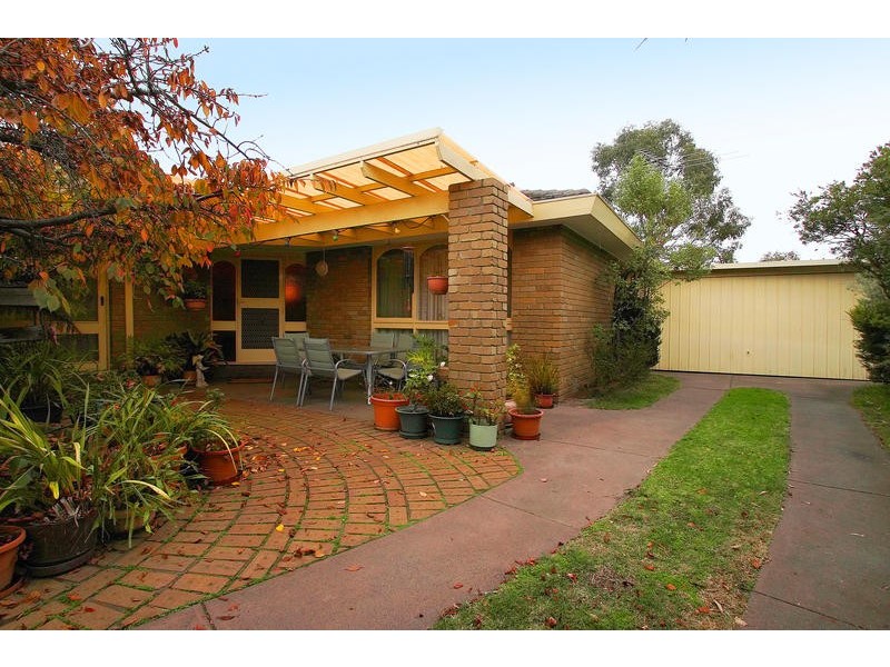 2 Nambrok Close, Dingley Village VIC 3172