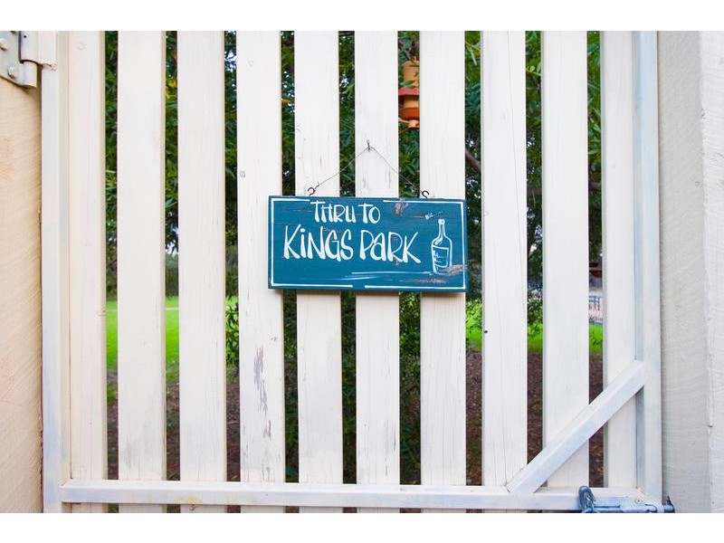 2 Nambrok Close, Dingley Village VIC 3172