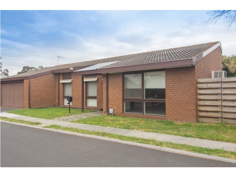 4 Oakwood Drive, Keysborough VIC 3173