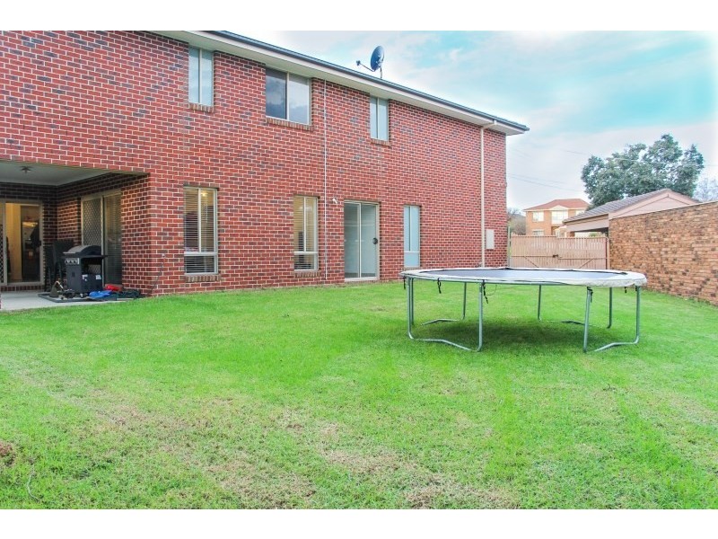 5 Emma Place, Dingley Village VIC 3172