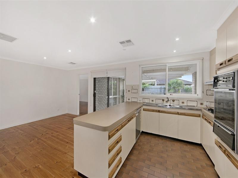 7 Chifley Court, Dingley Village VIC 3172