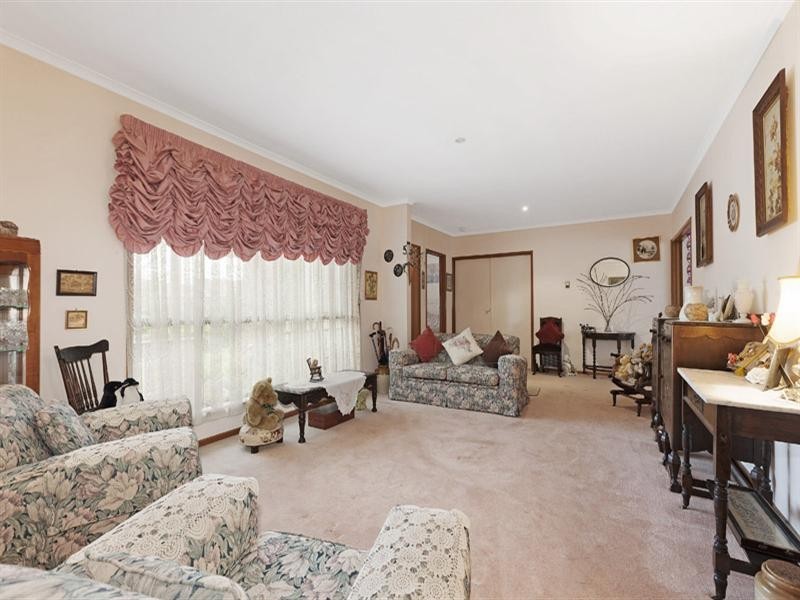 34 Renowden Street, Cheltenham VIC 3192