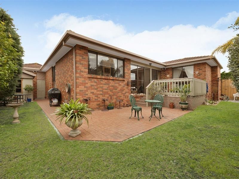 34 Renowden Street, Cheltenham VIC 3192