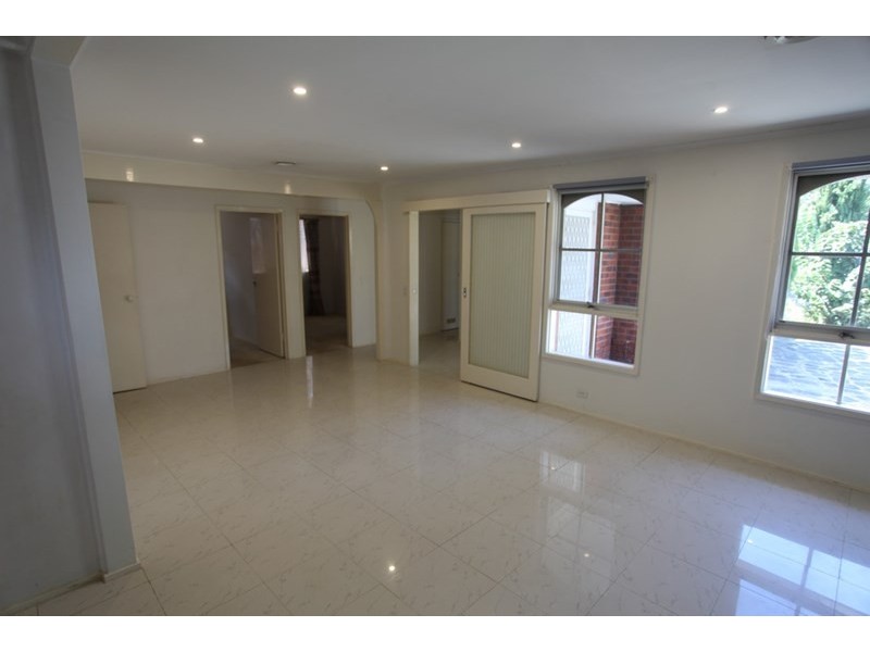 42 Village Drive, Dingley Village VIC 3172