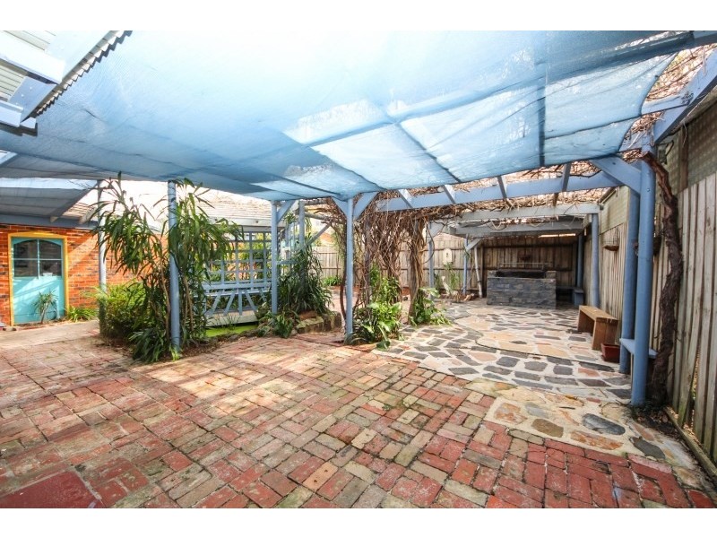 42 Village Drive, Dingley Village VIC 3172