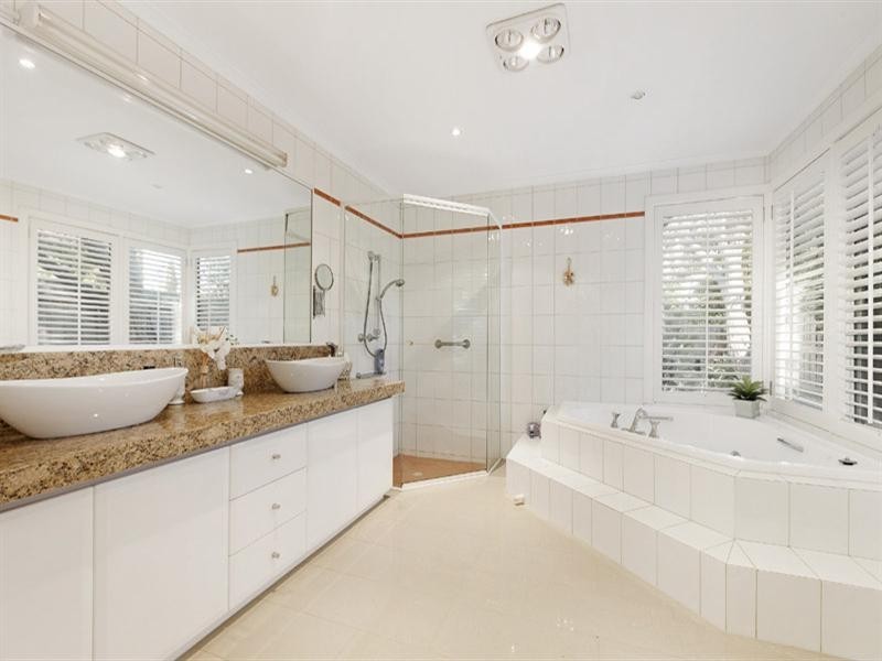 14 Willy Court, Dingley Village VIC 3172