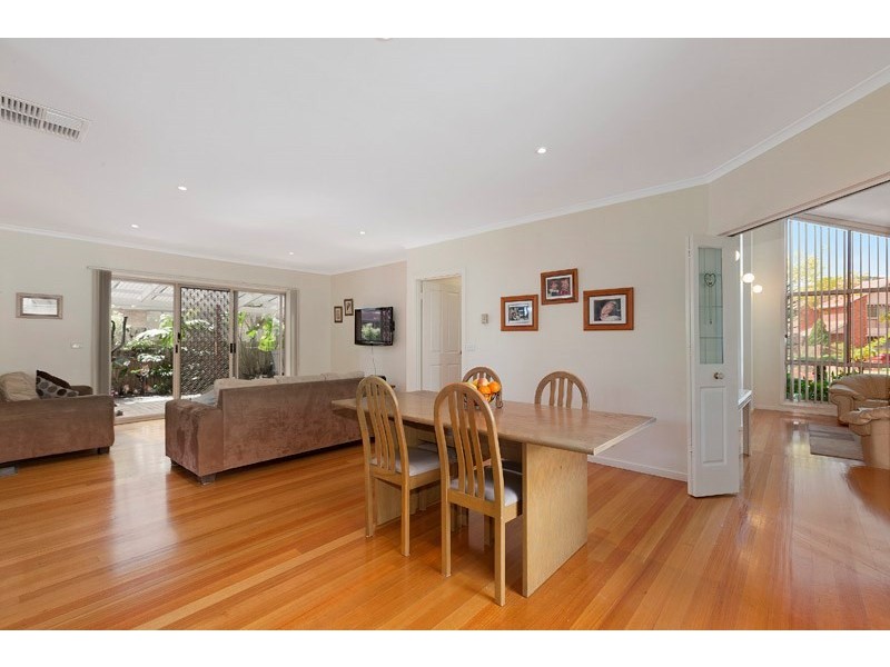 18 Higgins Close, Dingley Village VIC 3172