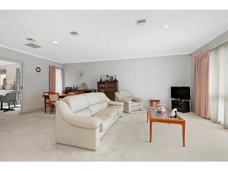 1/36 Marcus Road, Dingley Village VIC 3172