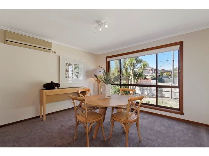 1 Renowden Street, Cheltenham VIC 3192