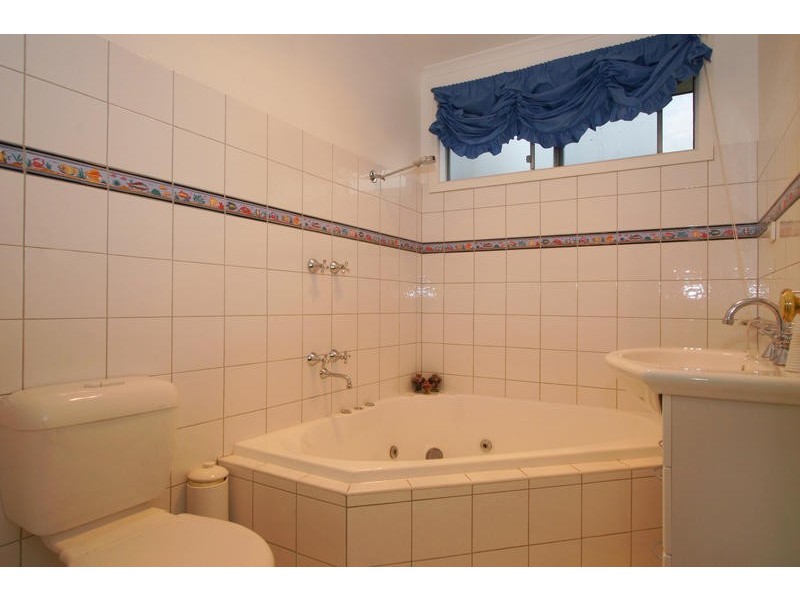 23 Cox Street, Cheltenham VIC 3192