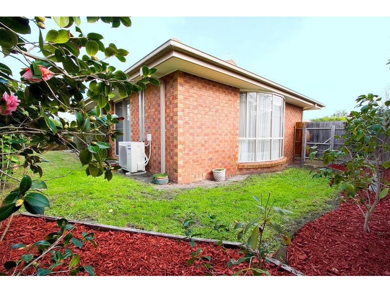 17 Pauline Avenue, Dingley Village VIC 3172