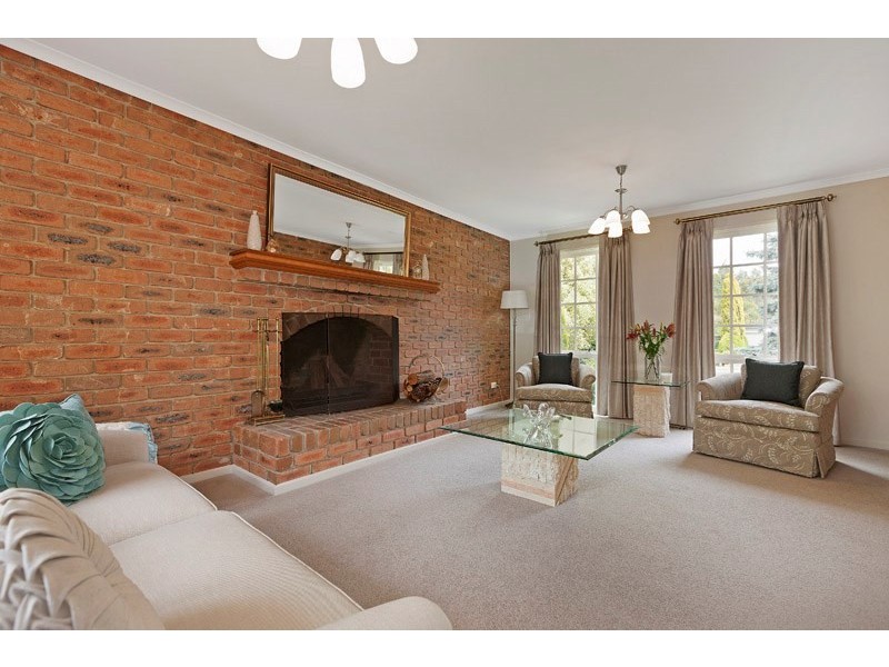 23 Golfwood Close, Dingley Village VIC 3172