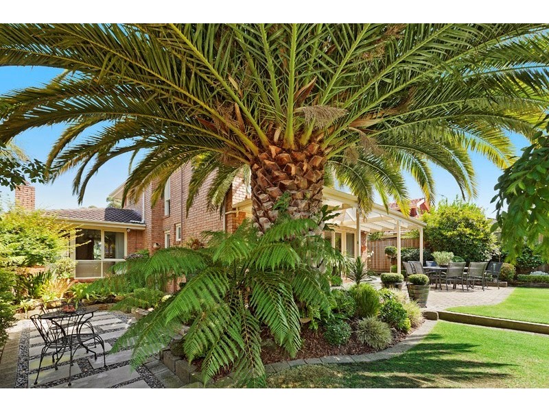 23 Golfwood Close, Dingley Village VIC 3172