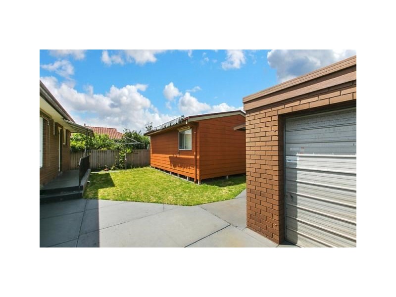 37 Howard Road, Dingley Village VIC 3172