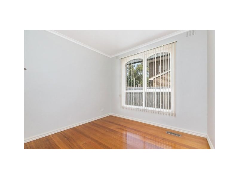 37 Howard Road, Dingley Village VIC 3172