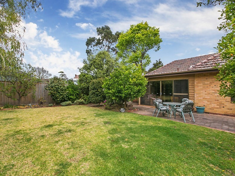 24 Deauville Street, Beaumaris VIC 3193