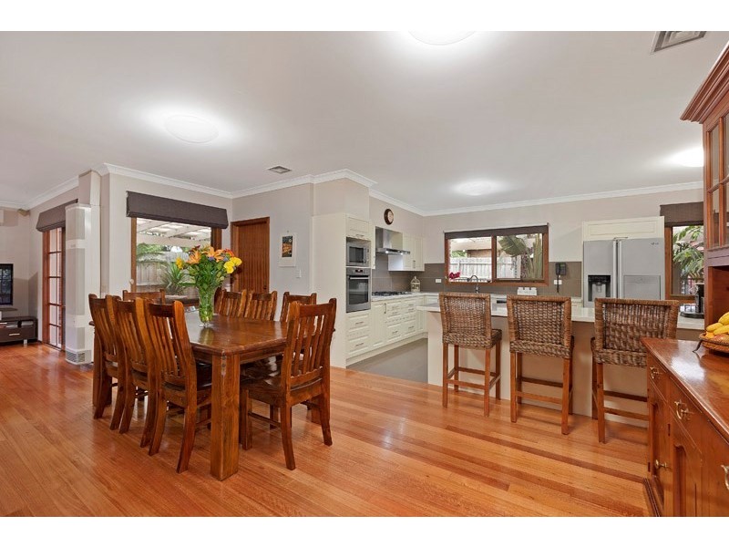 25 Wyndarra Crescent, Dingley Village VIC 3172