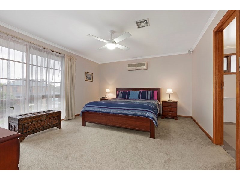 25 Wyndarra Crescent, Dingley Village VIC 3172