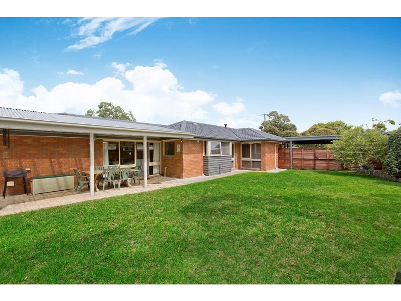 19 Shannon Court, Dingley Village VIC 3172