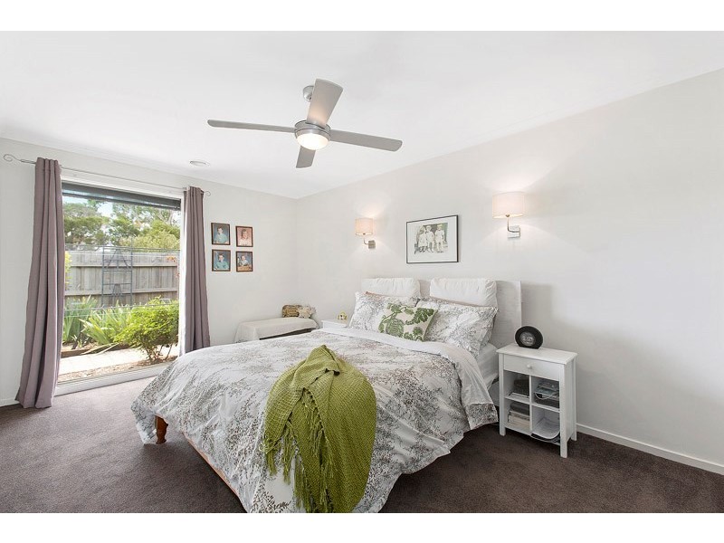 21 Twofold Close, Dingley Village VIC 3172