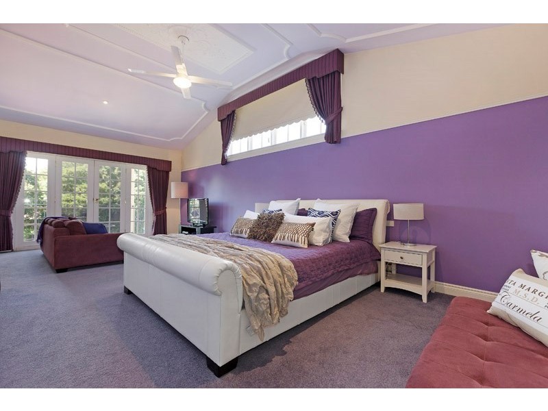 10 Emery Drive, Dingley Village VIC 3172