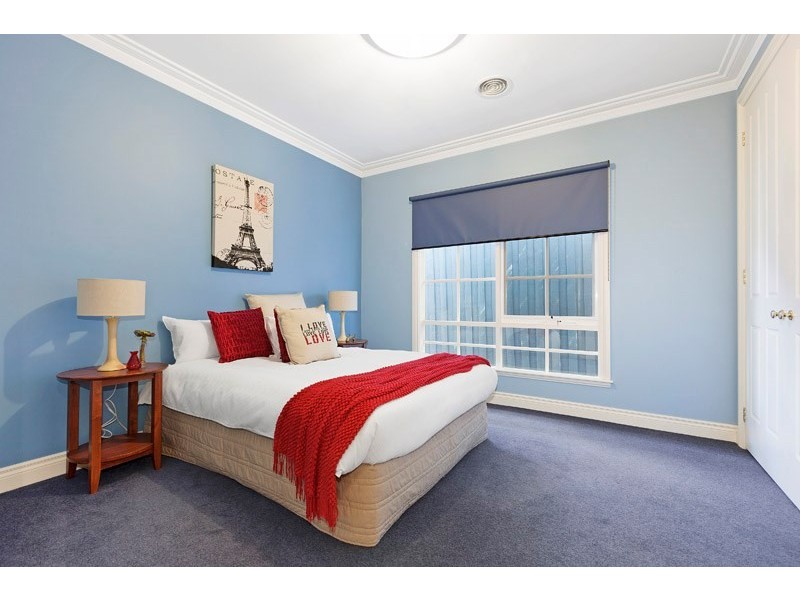 10 Emery Drive, Dingley Village VIC 3172